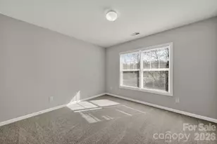 9911 Seven Oaks Dr, Charlotte, NC 28215 - Photo 29