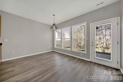 9911 Seven Oaks Drive, Charlotte, NC 28215 - Photo 13