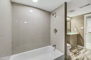 3908 Oak Hollow Ct, High Point, NC 27265 - Photo 15