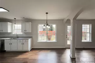 304 Valerie Dr, Lincolnton, NC 28092 - Photo 7