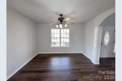 304 Valerie Drive, Lincolnton, NC 28092 - Photo 5