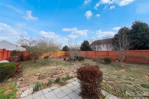 304 Valerie Dr, Lincolnton, NC 28092 - Photo 17