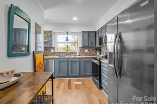 456 Youngs Mountain Dr, Lake Lure, NC 28746 - Photo 9