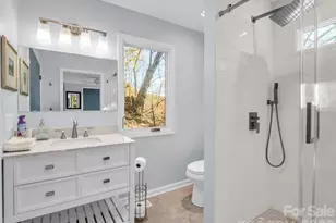 456 Youngs Mountain Dr, Lake Lure, NC 28746 - Photo 17