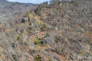 456 Youngs Mountain Dr, Lake Lure, NC 28746 - Photo 27