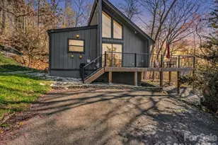 456 Youngs Mountain Dr, Lake Lure, NC 28746 - Photo 1