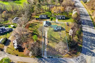 1406 Walt Arney Road SW, Lenoir, NC 28645 - Photo 3