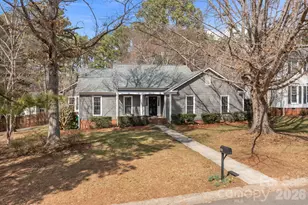 4326 Saxonbury Way, Charlotte, NC 28269 - Photo 7