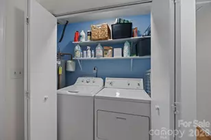 4326 Saxonbury Way, Charlotte, NC 28269 - Photo 25