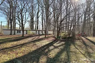 6562 Emerald Isle Dr, Sherrills Ford, NC 28673 - Photo 11