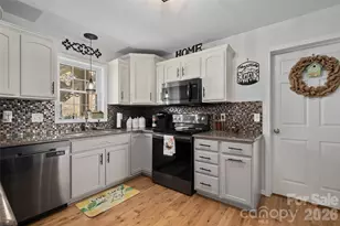 371 Ned Cove Rd, Waynesville, NC 28785 - Photo 15