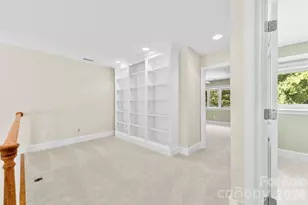 8934 Challis Hill Ln, Charlotte, NC 28226 - Photo 19