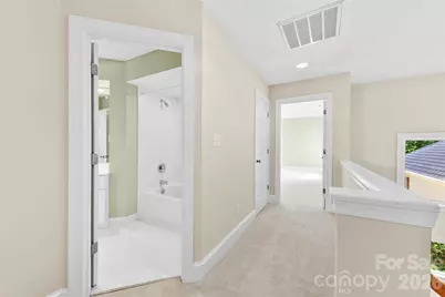 8934 Challis Hill Lane, Charlotte, NC 28226 - Photo 17