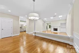 8934 Challis Hill Ln, Charlotte, NC 28226 - Photo 7