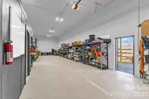 17 Red Leaf Rd, Asheville, NC 28806 - Photo 5