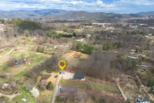 17 Red Leaf Rd, Asheville, NC 28806 - Photo 27