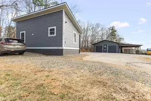 17 Red Leaf Rd, Asheville, NC 28806 - Photo 17