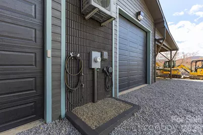 17 Red Leaf Road, Asheville, NC 28806 - Photo 15