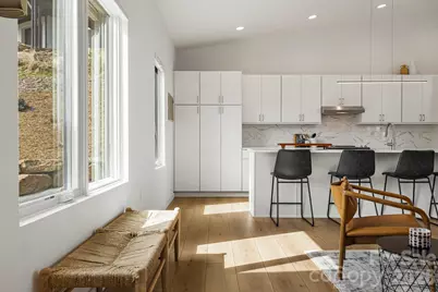 306 Broad Vista Lane, Asheville, NC 28804 - Photo 5