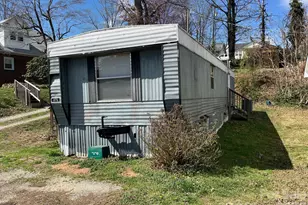 475 E Court St, Marion, NC 28752 - Photo 3