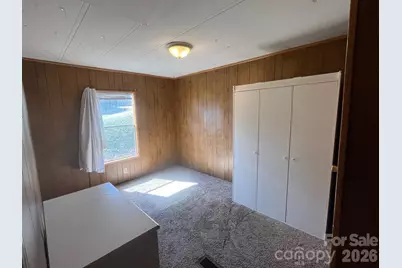 475 E Court Street, Marion, NC 28752 - Photo 15