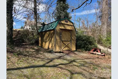 475 E Court Street, Marion, NC 28752 - Photo 21