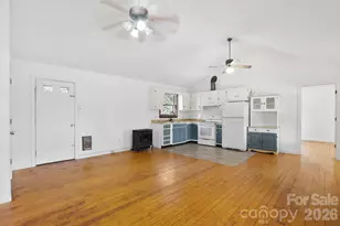 186 Greentree Ln, Canton, NC 28716 - Photo 5