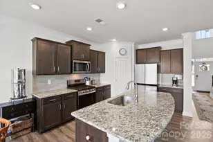 265 Fox Cove Rd, Hendersonville, NC 28792 - Photo 11