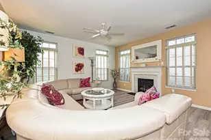 9740 Springholm Dr, Charlotte, NC 28278 - Photo 7