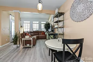 9740 Springholm Dr, Charlotte, NC 28278 - Photo 17