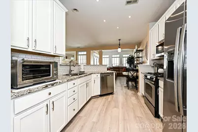 9740 Springholm Drive, Charlotte, NC 28278 - Photo 15