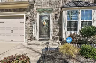 9740 Springholm Dr, Charlotte, NC 28278 - Photo 3