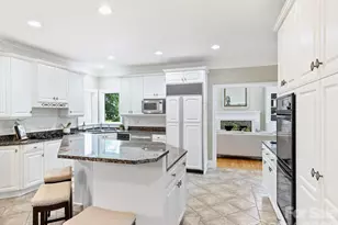 10841 Congressional Club Dr, Charlotte, NC 28277 - Photo 15