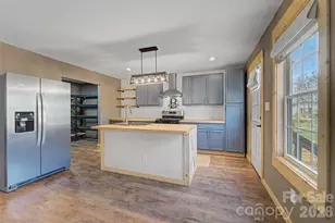 3240 Old Henson Cove Rd, Canton, NC 28716 - Photo 9