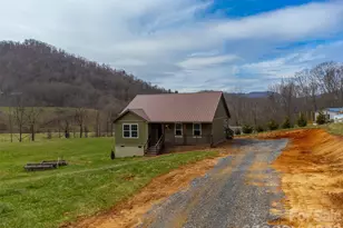 3240 Old Henson Cove Rd, Canton, NC 28716 - Photo 21