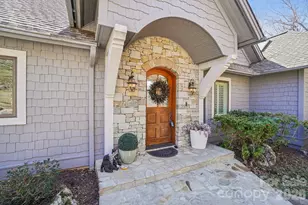 133 Falls Summit Rd, Hendersonville, NC 28739 - Photo 5