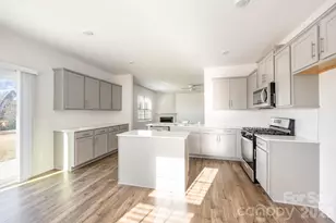 2116 Vanderlyn St, Monroe, NC 28112 - Photo 3