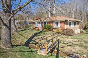 879 New Haw Creek Rd, Asheville, NC 28805 - Photo 3