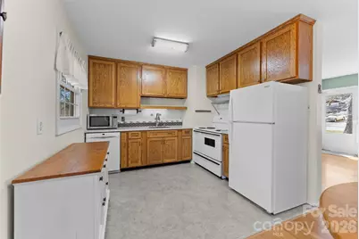 879 New Haw Creek Road, Asheville, NC 28805 - Photo 13