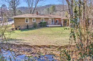 879 New Haw Creek Rd, Asheville, NC 28805 - Photo 5