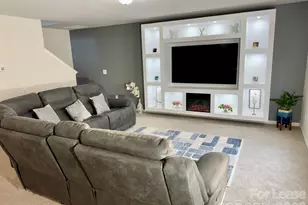 1946 Lake Run Dr, Statesville, NC 28625 - Photo 7