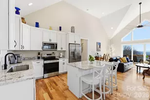 1474 Locust Grove Rd, Hendersonville, NC 28792 - Photo 11