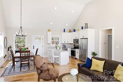 1474 Locust Grove Road, Hendersonville, NC 28792 - Photo 15