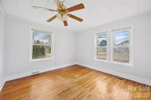 302 S Maple St, Dallas, NC 28034 - Photo 15