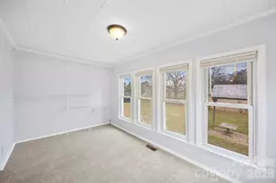 302 S Maple St, Dallas, NC 28034 - Photo 19