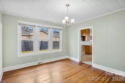 302 S Maple Street, Dallas, NC 28034 - Photo 7