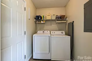 1821 Conifer Cir, Charlotte, NC 28213 - Photo 19