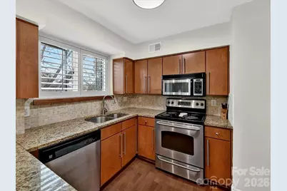 217 N Dotger Avenue #D10, Charlotte, NC 28207 - Photo 9