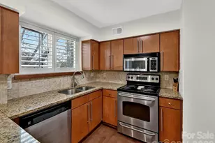 217 N Dotger Ave, Charlotte, NC 28207 - Photo 9