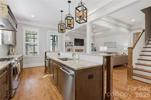 661 Ideal Way, Charlotte, NC 28203 - Photo 9